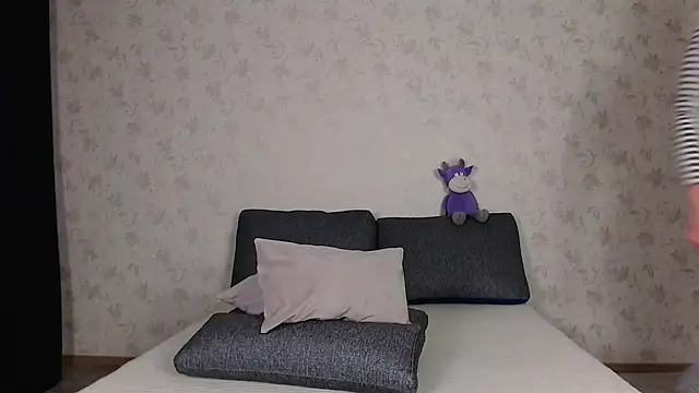 sofiaa here online show from 1, 6, 2026