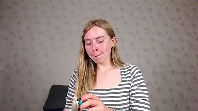 sofiaa here online show from 28, 5, 2026
