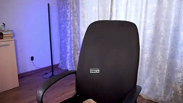 Snapshot of Hoot_owl_cb chatting on 2, 10, 2025 Hoot owl cb online show from 2, 10, 2025