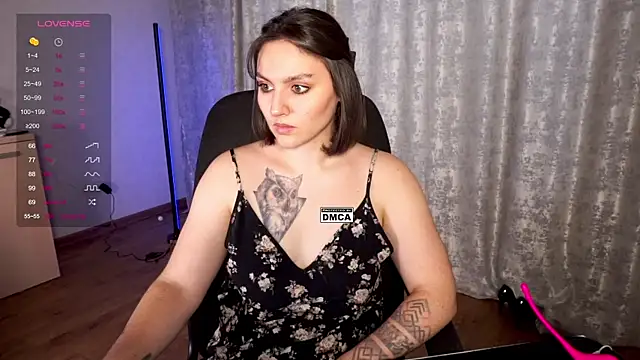 Snapshot of Hoot_owl_cb chatting on 6, 11, 2025 Hoot owl cb online show from 6, 11, 2025