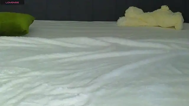 LauraMirage online show from 17, 9, 2025