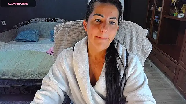 Snapshot of Aria_Dl chatting on 2, 5, 2026 Aria Dl online show from 2, 5, 2026