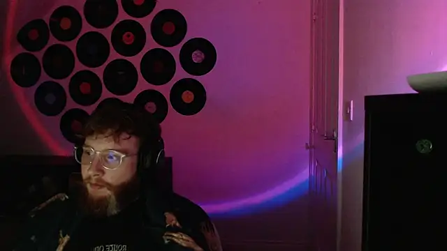 PrettyGinger online show from 1, 12, 2025