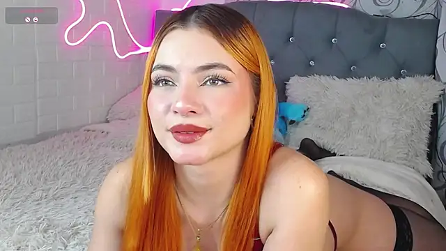 Snapshot of Miah_hilton2 chatting on 16, 11, 2025 Miah hilton2 online show from 16, 11, 2025