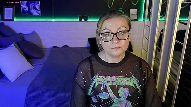 AlexandraKind online show from 22, 3, 2025