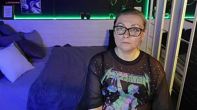 AlexandraKind online show from 22, 3, 2025