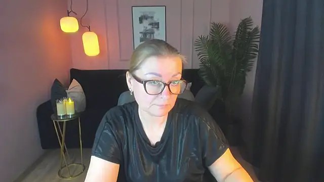 AlexandraKind online show from 17, 3, 2025