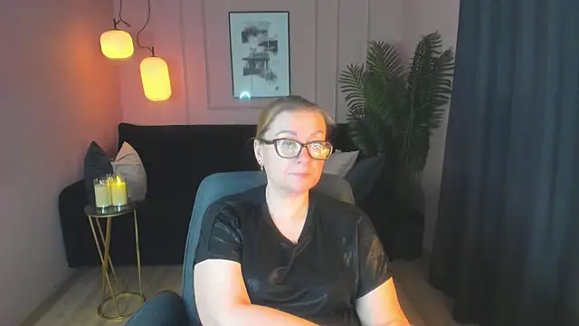 AlexandraKind online show from 18, 3, 2025