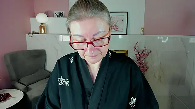 AlexandraKind online show from 25, 10, 2025