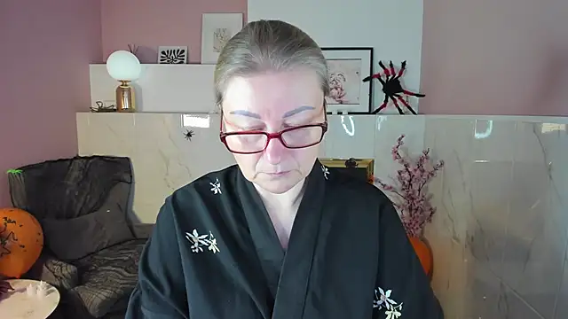 AlexandraKind online show from 29, 10, 2025