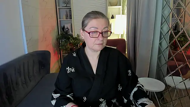 AlexandraKind online show from 6, 11, 2025