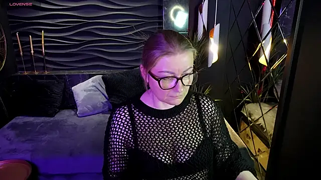 AlexandraKind online show from 19, 3, 2025