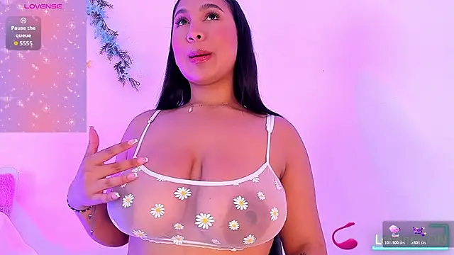  karenestrada online show from 13, 11, 2025