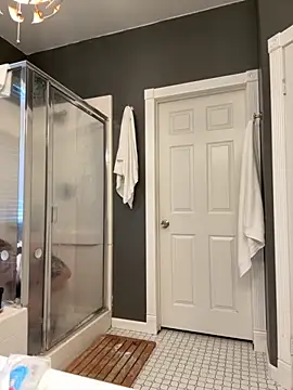 Snapshot of Bluemage710 chatting on 25, 11, 2025 Bluemage710 online show from 25, 11, 2025