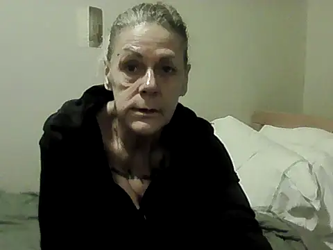 housewife shantie online show from 3, 2, 2026