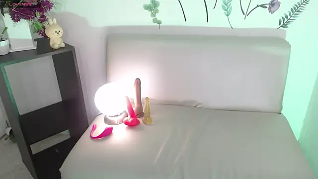 lulu 25  online show from 8, 2, 2025