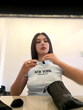 EymiCuper online show from 29, 10, 2025