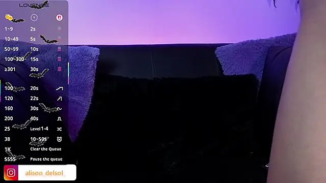 Alisson Wynter online show from 2, 3, 2026