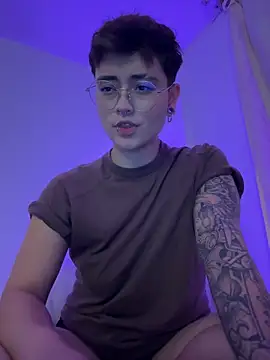 Snapshot of Chriss_gomez2 chatting on 17, 11, 2025 Chriss gomez2 online show from 17, 11, 2025