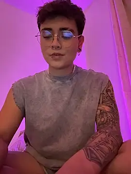 Snapshot of Chriss_gomez2 chatting on 23, 11, 2025 Chriss gomez2 online show from 23, 11, 2025