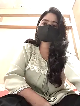 Magical Girl- online show from 26, 11, 2025