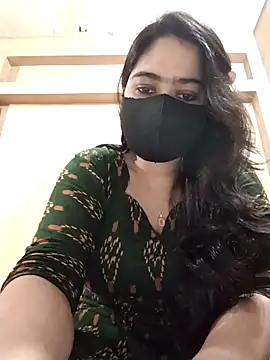 Magical Girl- online show from 15, 12, 2025