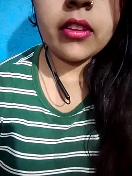 Snapshot of Love-Veronica chatting on 5, 5, 2026 Love-Veronica online show from 5, 5, 2026