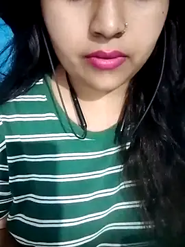 Snapshot of Love-Veronica chatting on 4, 5, 2026 Love-Veronica online show from 4, 5, 2026
