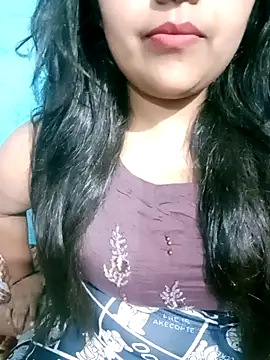 Snapshot of Love-Veronica chatting on 12, 5, 2026 Love-Veronica online show from 12, 5, 2026