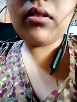 Love-Veronica online show from 8, 2, 2026