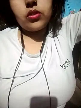 Love-Veronica online show from 24, 4, 2026