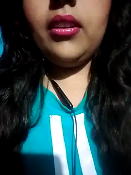 Love-Veronica online show from 11, 2, 2026