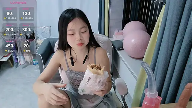 Lena-yyds online show from 2, 10, 2025