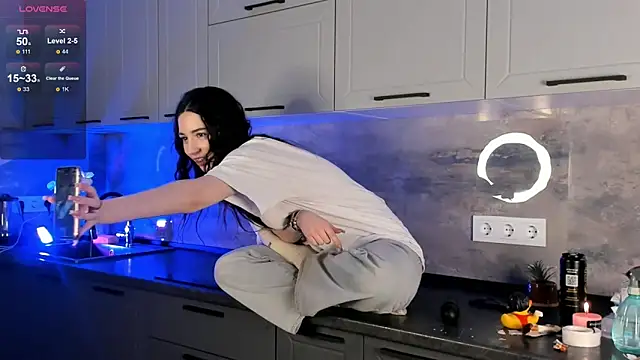 JoanBartram online show from 26, 12, 2024