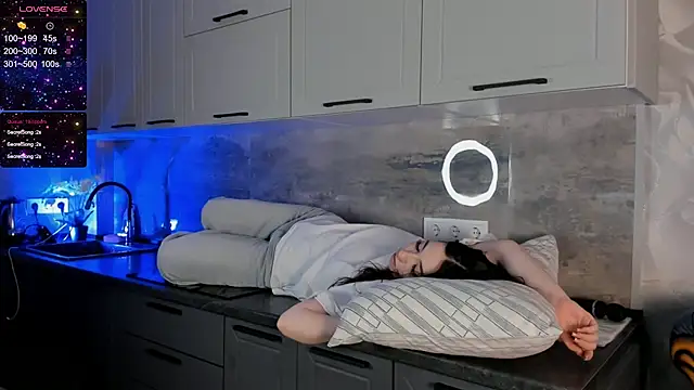 JoanBartram online show from 30, 12, 2024