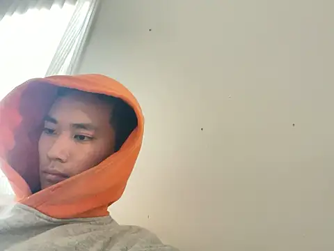 lilywithpuppy online show from 7, 4, 2026