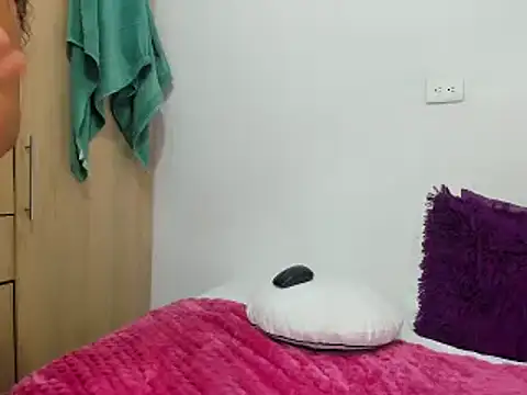 Snapshot of macarenaawills chatting on 12, 3, 2025 macarenaawills online show from 12, 3, 2025