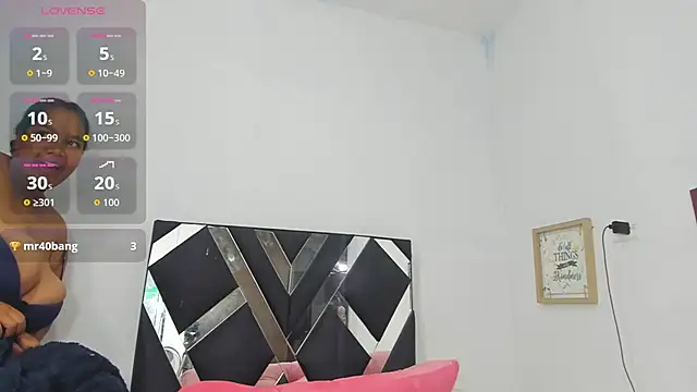 Snapshot of macarenaawills chatting on 22, 9, 2025 macarenaawills online show from 22, 9, 2025