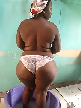 curvyloneah75 online show from 14, 3, 2025