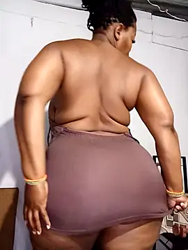 curvyloneah75 online show from 17, 12, 2025