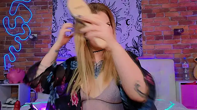 LinaQik online show from 17, 2, 2025