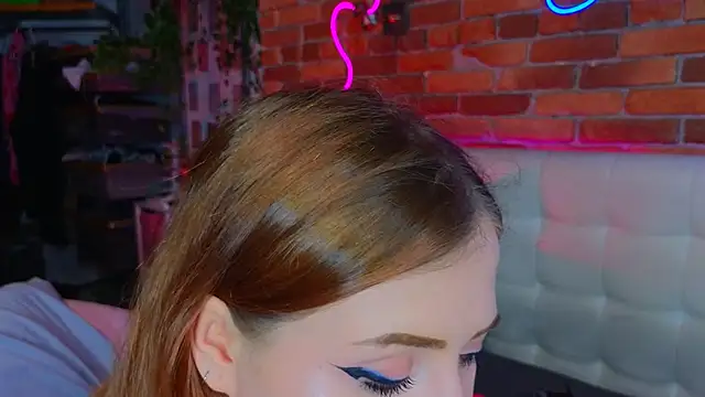 LinaQik online show from 4, 3, 2025