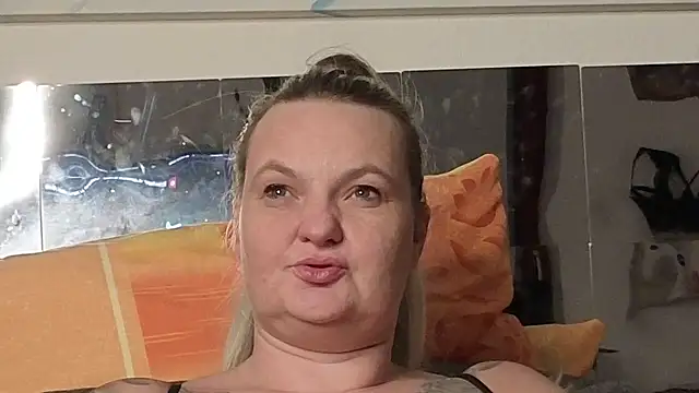 Inked blondi online show from 7, 10, 2025