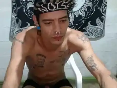 tayler punk noise online show from 30, 12, 2024