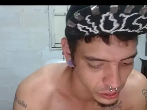 tayler punk noise online show from 17, 12, 2024