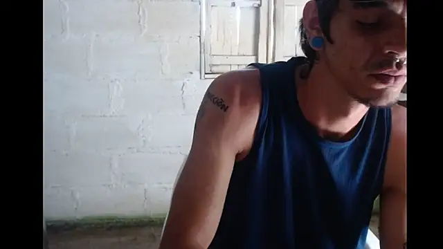 tayler punk noise online show from 28, 1, 2025