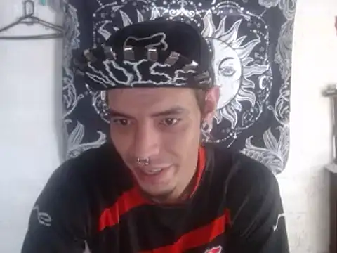 tayler punk noise online show from 23, 12, 2024