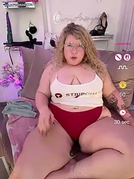 CurvyAnonymousGirl89 online show from 31, 5, 2026