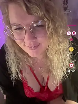 CurvyAnonymousGirl89 online show from 26, 4, 2026