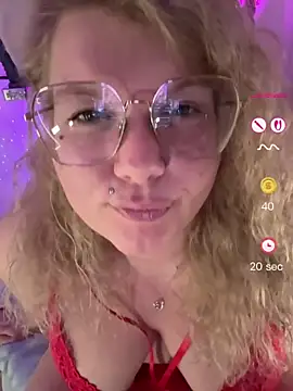 CurvyAnonymousGirl89 online show from 2, 5, 2026